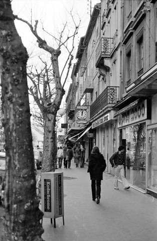 Valence.- L'avenue Pierre Sémard.