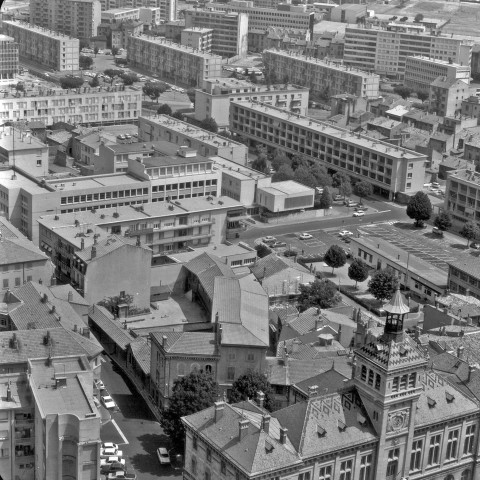 Vue aérienne du quartier de l'hôtel de ville.