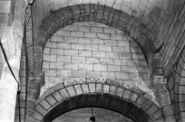 Chantemerle-lès-Blés.- L'arc triomphal de l'église Notre-Dame.