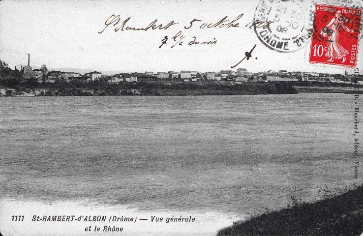 La ville vue de l'Ardèche.