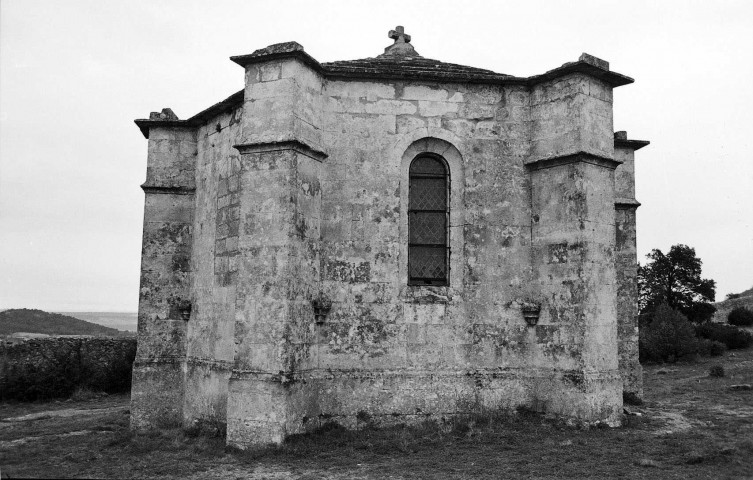 Saint-Restitut.- Façade sud de la chapelle du Saint-Sépulcre.