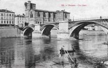 Romans-sur-Isère.- Le Pont-Vieux et la collègiale Saint-Barnard.