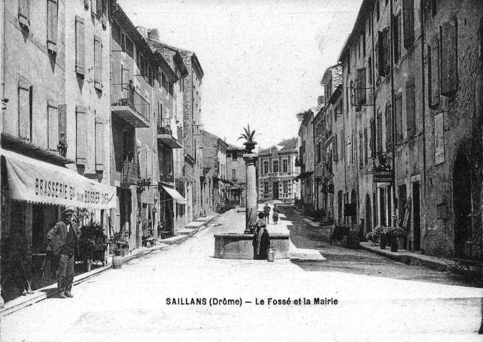 La fontaine et lavoir rue Raoul Lambert.