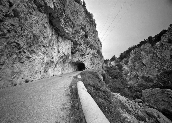 Boulc.- Tunnel de la route de Boulc.