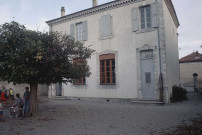 Arthemonay.- L'école du hameau les Reculais.