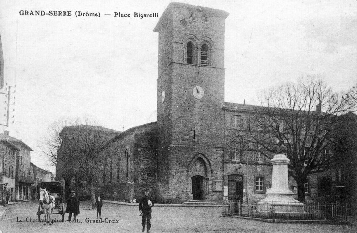 L'église Saint-Mamert, place de la mairie.