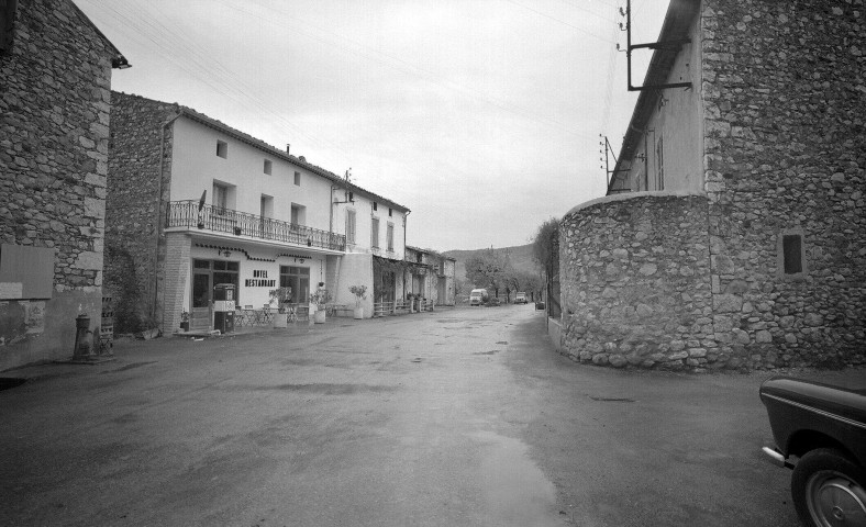 Condorcet. - La route la Bégude.