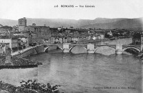 Romans-sur-Isère. - Vue de la ville et du pont sur l'Isère.