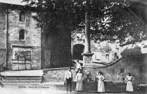 Étoile-sur-Rhône. - Place de l'église.