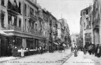 Les grands magasins Paris-Valence, avenue Victor Hugo.