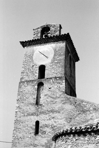 Montclar-sur-Gervanne.- La face est du clocher de l'église Saint-Jacques et Saint-Philippe du hameau de Vaugelas.