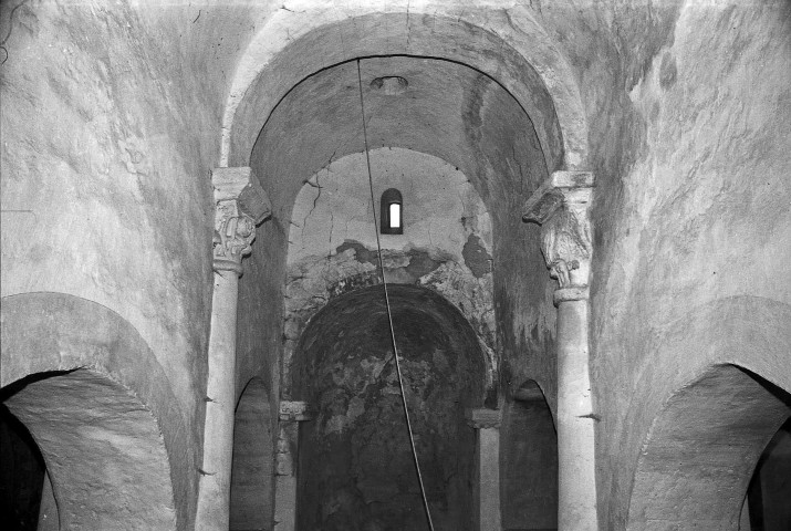 Rochegude. - La nef de la chapelle Saint-Denis.