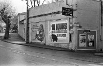 Montélimar.- Publicité aux abords de la porte Saint-Martin.