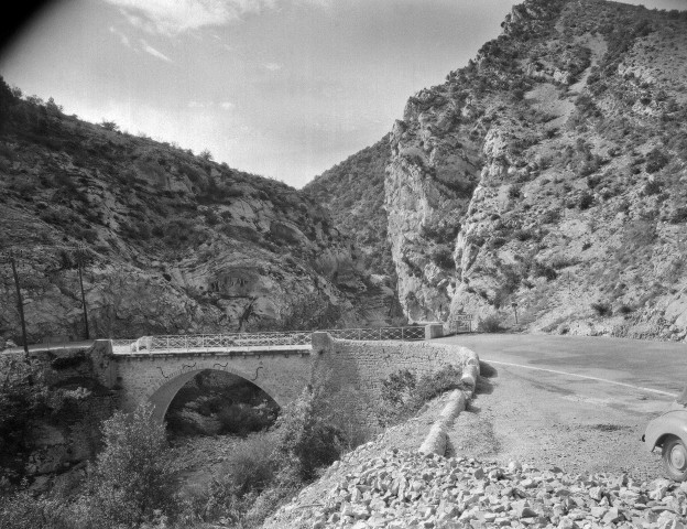 Buis-les-Baronnies. - L'Ouvèze.