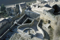 Grignan.- Toiture du village.