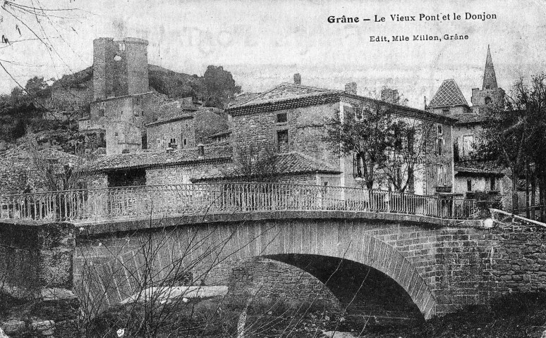 Grâne.- Le vieux pont sur la Grenette.