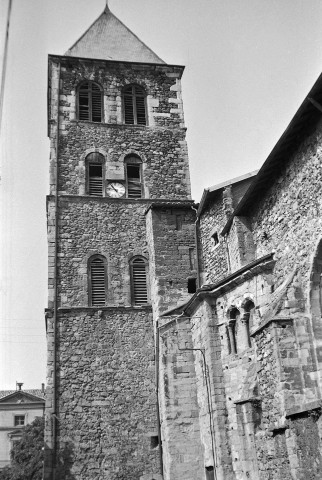 Saint-Vallier.- L'église Saint-Vallier était celle d'un prieuré de l'ordre de Saint-Augustin.