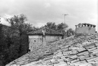 Montclar-sur-Gervanne. - Couverture du château de Vachères.