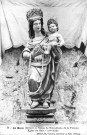 Statue de la Vierge à l'Enfant à l'église Notre Dame de Nazareth.
