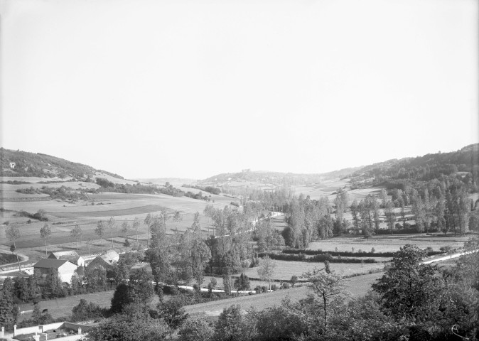 Montigny-Montfort (Côte-d'Or). - Vallée de Montfort, vue d'au dessus de Crépand.