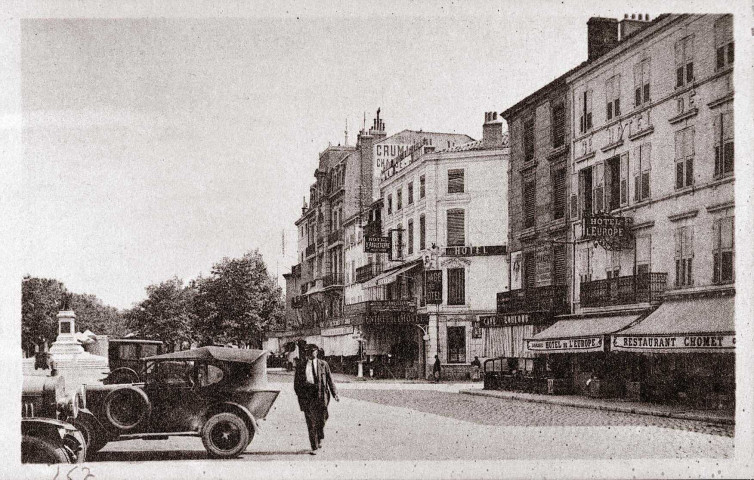 Valence.- L'actuelle place du général Leclerc.