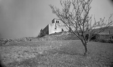 Mirmande. - L'église Sainte Foy (XIIe siècle) avant restauration