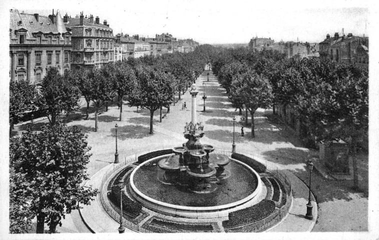 Le boulevard Maurice Clerc et la fontaine (1887).