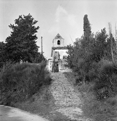 La Laupie. - L'église Saint-Michel.