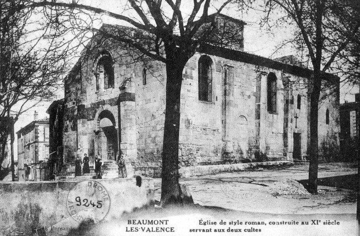 L'église temple Notre-Dame.