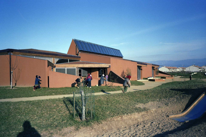 Beaumont-lès-Valence.- L'école maternelle.