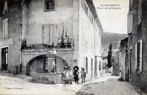 Puy-Saint-Martin.- La fontaine Grande Rue.