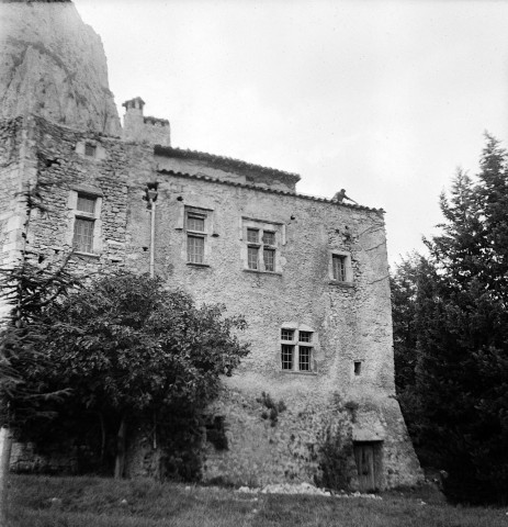 Saoû. - Le château de Lastic.