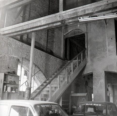 Bourg-lès-Valence.- Garage Perdreau, 2 rue Dériard.