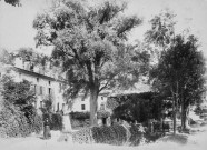 Félines-sur-Rimandoule. - Maison Ollivier, cour et communs.