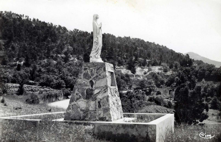 Puy-Saint-Martin.- La Vierge.