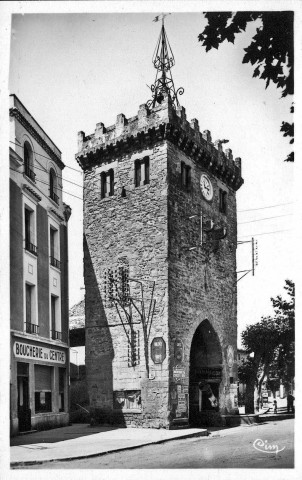 La porte place du Rasset.