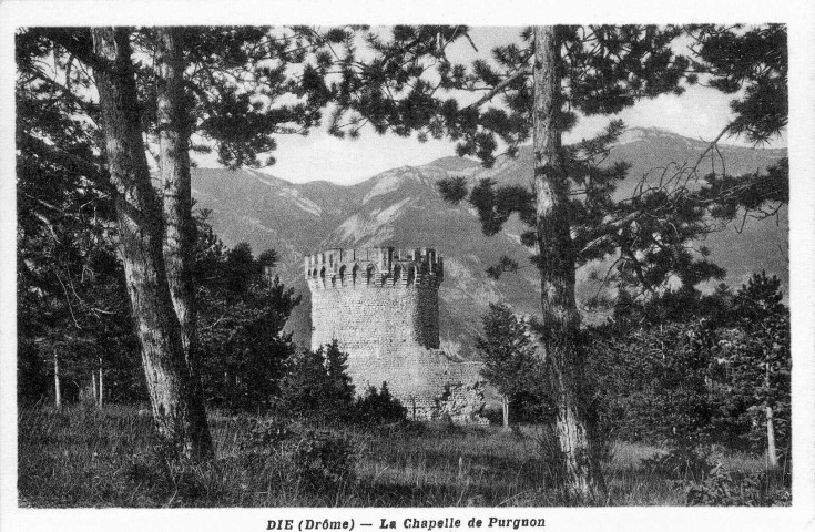 La tour de Purgnon, vestiges d'un château épiscopal.