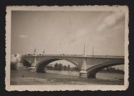 Pont sur le Rhône à Valence (détruit pendant la Seconde Guerre mondiale).