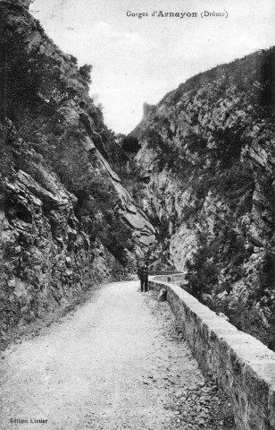 Arnayon.- Les gorges d'Arnayon.