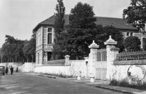 Le lycée Émile Loubet.