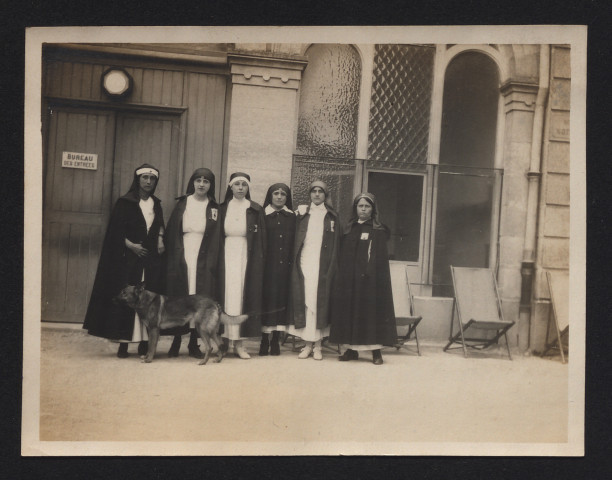 Infirmières (dont Marguerite Verguet).
