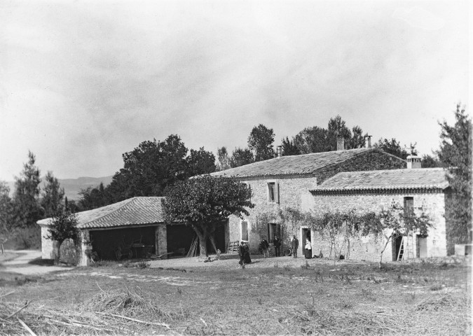 Charols. - La ferme de la Tuilerie.