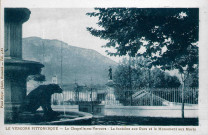 La fontaine aux Ours et le monument aux morts.