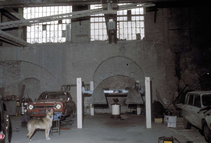 Bourg-lès-Valence.- Le garage Perdeau.