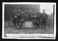 Un groupe de soldats "Campagne 1914 - Les Crestois".