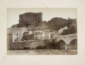 Suze-la-Rousse.- Vue du château et de la rivière le Lez.