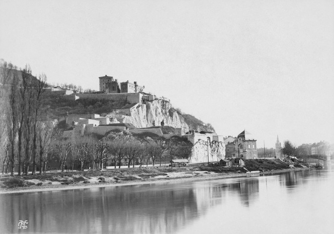 Grenoble (Isère). - Porte de France.