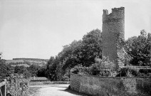 Le Grand-Serre. - Vestiges d'enceinte.