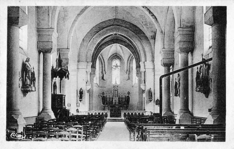 La Bégude-de-Mazenc.- La nef de l'église saint-Pierre-ès-Liens.