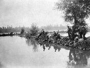 Cornas (Ardèche).- Des pêcheurs à la Mure.